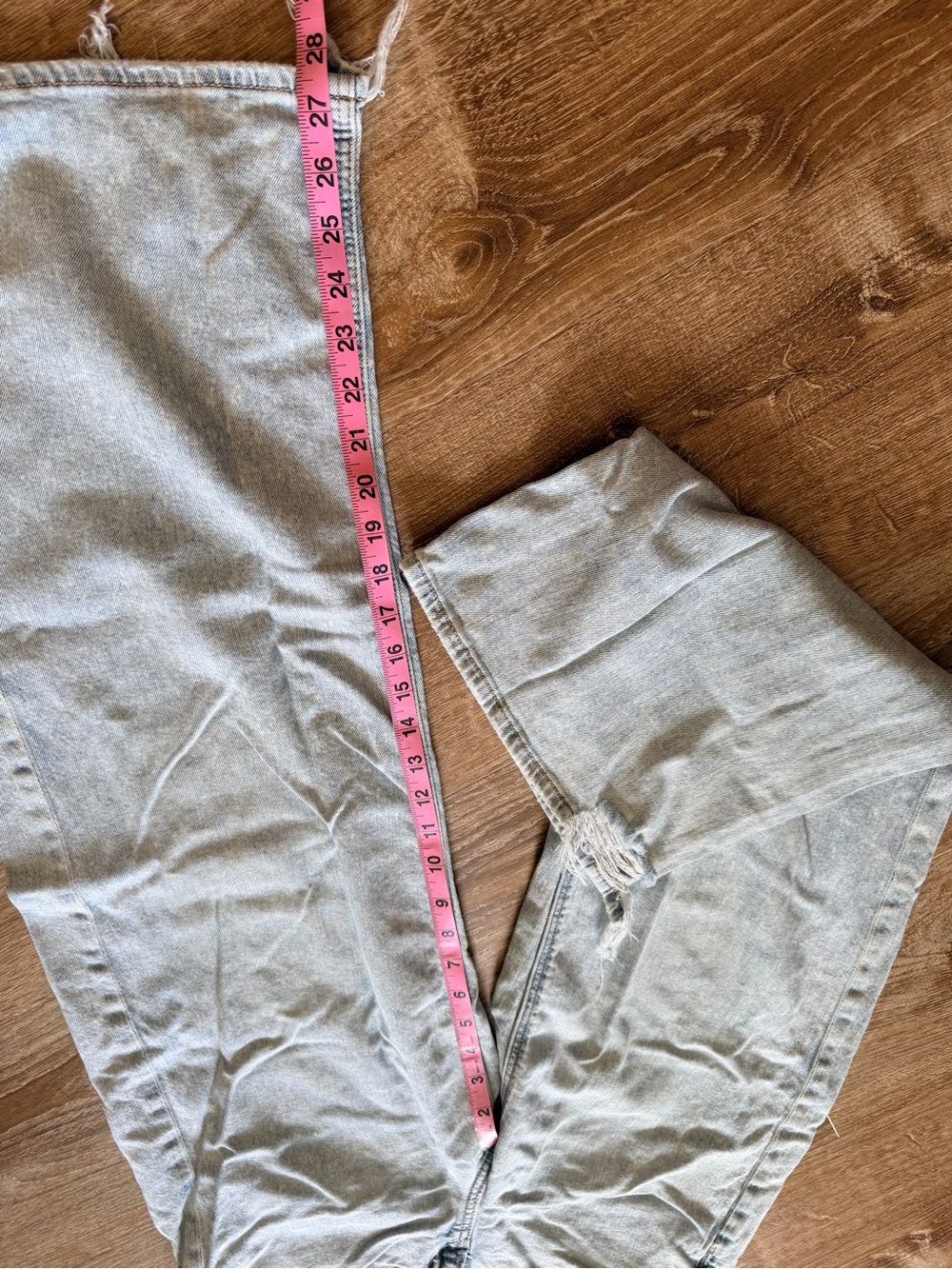 American Eagle Outfitters Light Blue Super High-Rise Baggy Wide-Leg Jeans - Picture 3 of 7